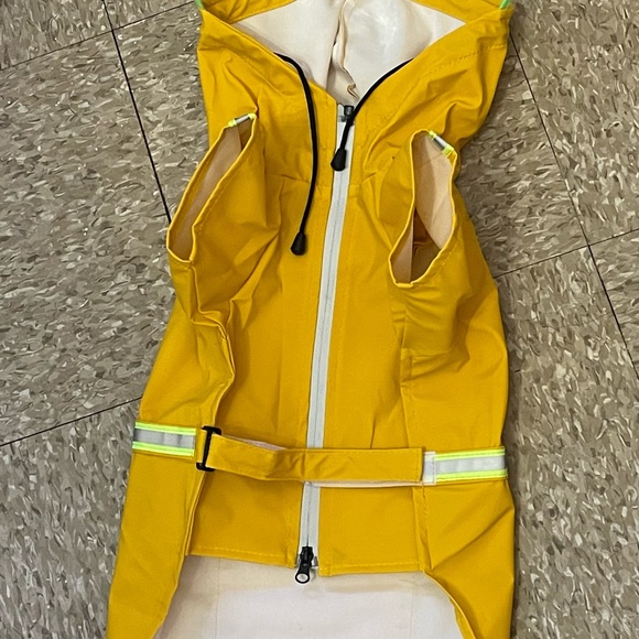 Dog Raincoat Hooded Slicker Poncho for Small to X-Large Dogs and Puppies - Picture 3 of 4